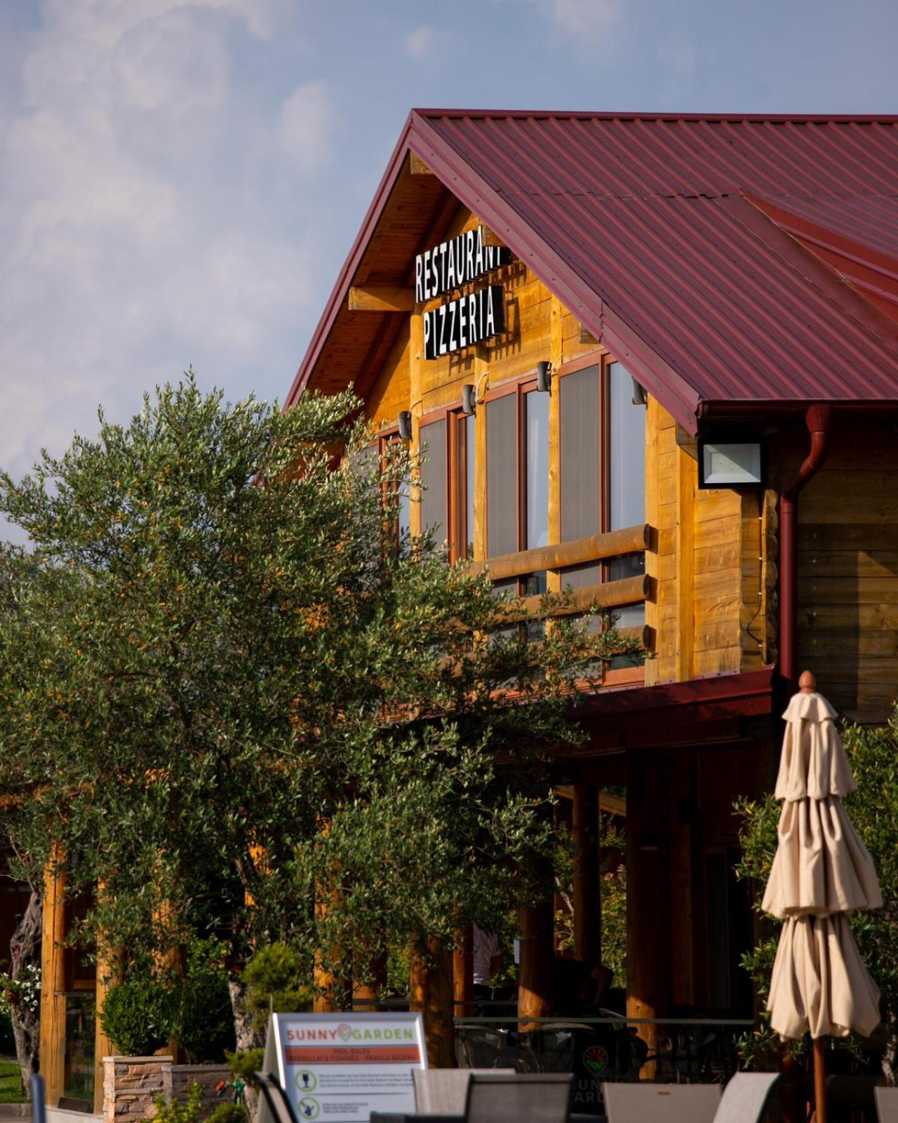 Hotel Divine Garden Ulcinj Exterior foto